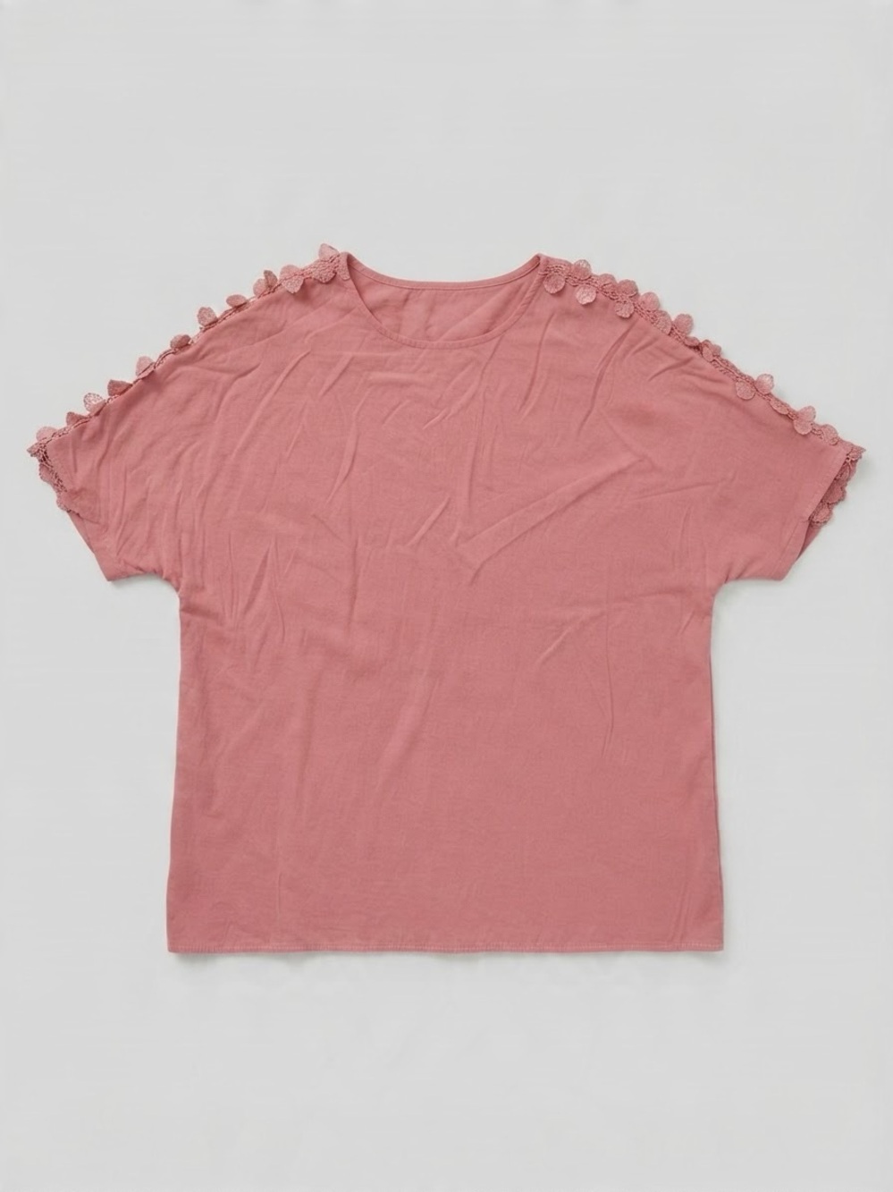 SHEIN Dusty Rose Crochet-Trim Short Sleeve Tee
